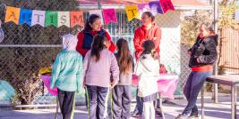 Estudiantes de la Primaria Federal Vicente Lombardo Toledano participaron en la Feria Inclusiva, con el objetivo de promover acciones de integración y sensibilización sobre las problemáticas que enfrentan las personas con discapacidad.