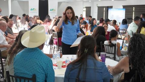 Con el propósito de fortalecer la operación de los Albergues Escolares Rurales, se realizó una jornada de formación dirigida a todo el personal de estos centros educativos, en el marco de la fase intensiva del Consejo Técnico Escolar (CTE).