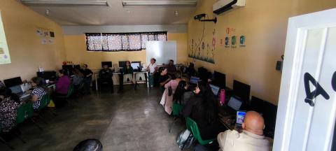 Servicios Educativos del Estado de Chihuahua (SEECH), a través de la Coordinación Estatal de Tecnología Educativa (CETE), concluyó una jornada de formación en herramientas digitales dirigida a 423 docentes de Educación Básica.